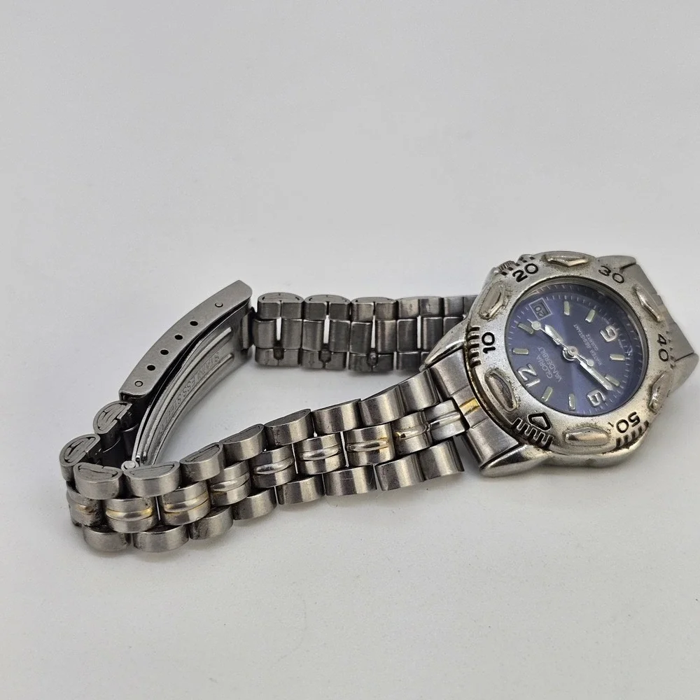 Gloria Vanderbilt Women Watch 28MM Blue Dial Date Gray Bracelet 6.5